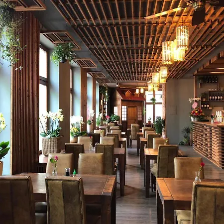 默斯伯格霍夫酒店 酒店